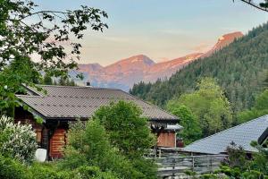 Chalet Family Chalet, Stunning Views & New Hot Tub 896 Route du Plan 74110 La Côte dʼArbroz Rhône-Alpes