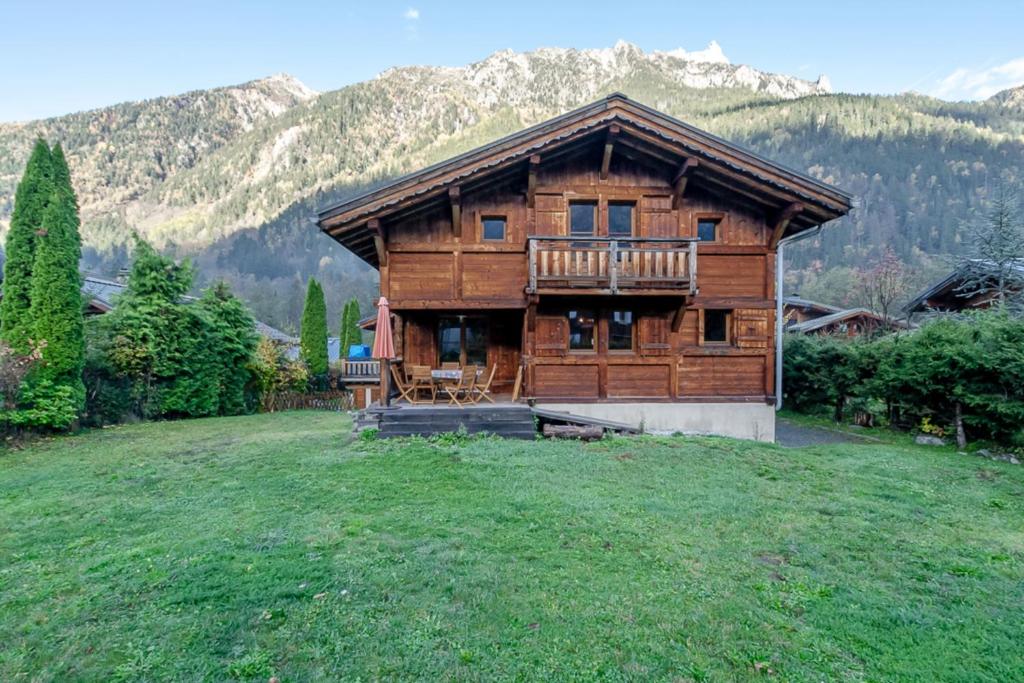 Chalet Family chalet with terrace and garden in Chamonix 1599 Promenade Marie Paradis 74400 Chamonix-Mont-Blanc