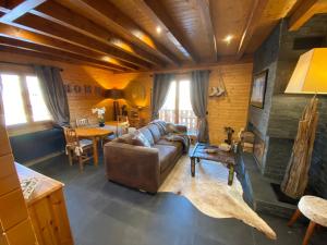 Haut de Chalet L'entasse n°9