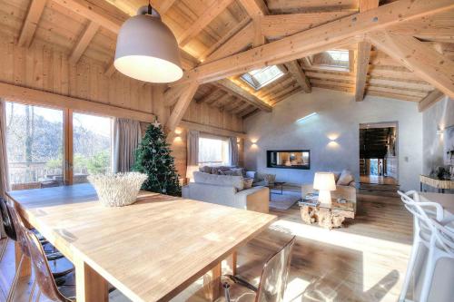 IMMOBILIER DE MONTAGNE - LA COLLECTION - CRESPIN