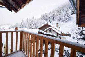 Impressive 3 Bedroom Chalet, 150m from ski lift