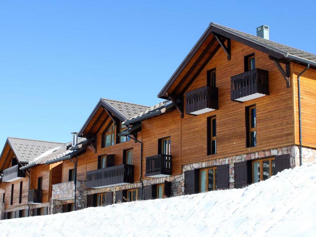 Chalet Chalet in Pouzols Minervois near Skiing Slopes , 5560 Vars