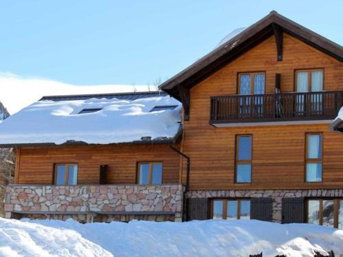 Chalet in Pouzols Minervois near Skiing Slopes Vars france