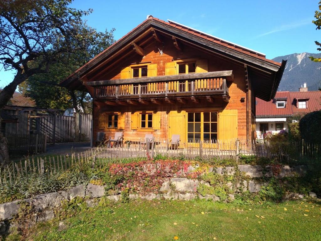 Maison de vacances Chalet Königsstand 3 Schloßangerstraße, 82467 Garmisch-Partenkirchen