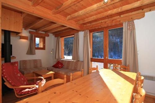 L'Aoùro Hameau des Chazals Nevache Hautes Alpes