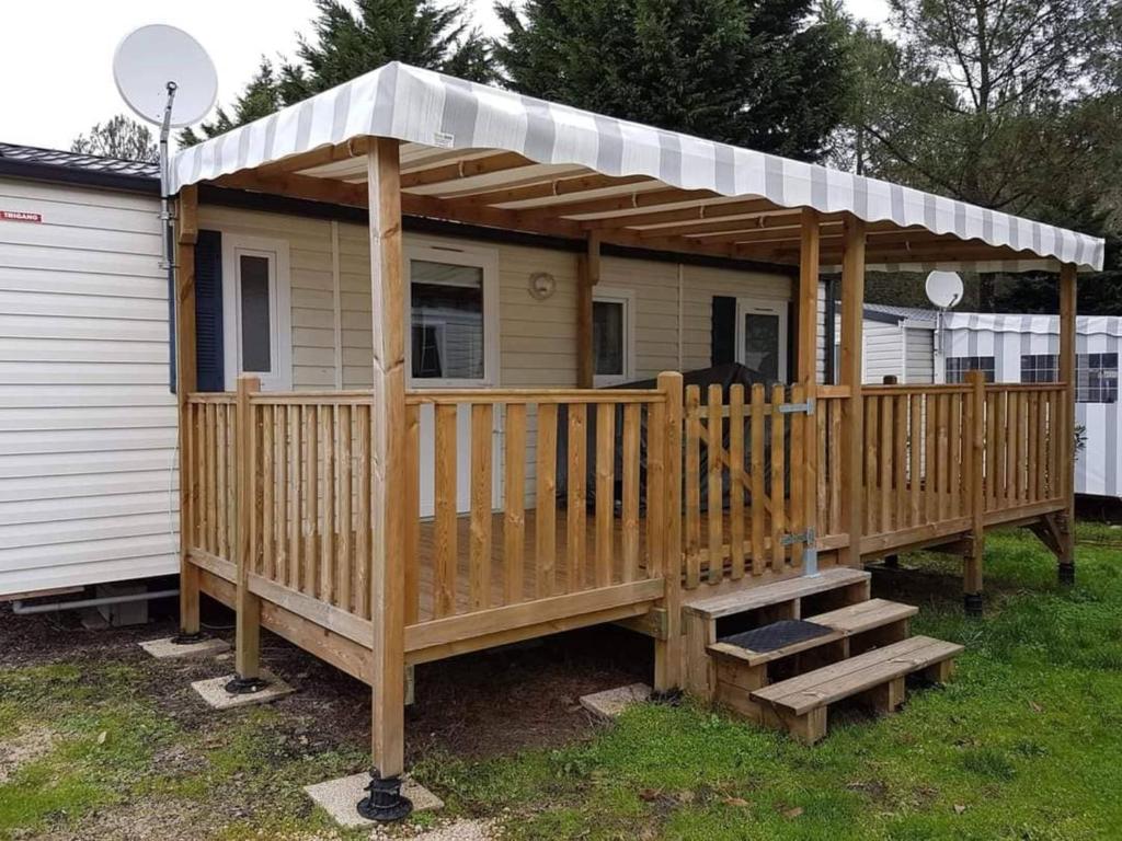 Chalet L'Evasion - Camping les Dunes de Contis 1040 Route de Contis 40170 Saint-Julien-en-Born