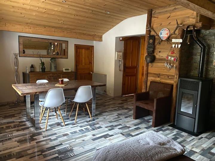 Chalet L'Eyssinette Appartement 6 / 7 couchages Cours Yves Brayer 05560 Vars