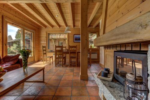 La Cloche des Bois - Alpes Travel - Les Bois - Sleeps 4
