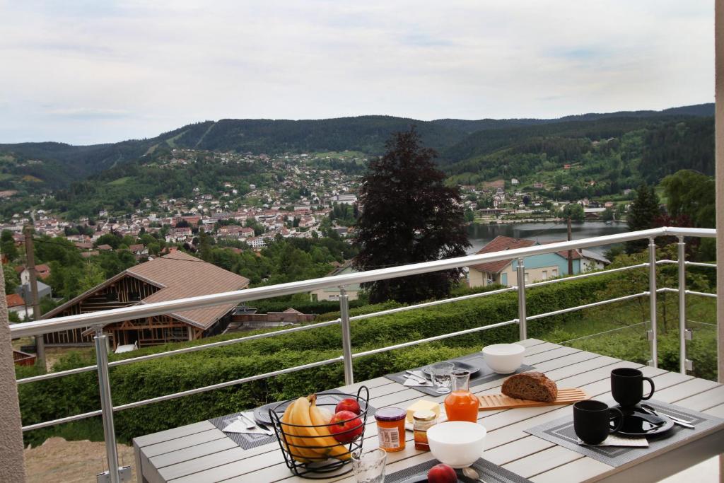 Chalet Le Balcon des Lumières 5 Chemin du Haut des Roches Paitres 88400 Gérardmer