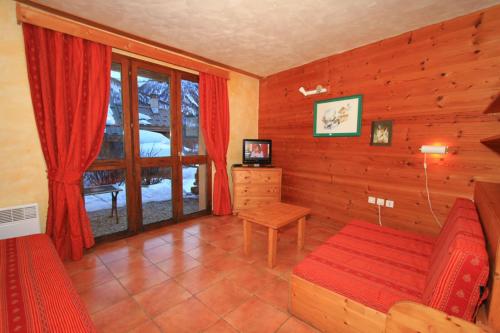 Le Barlèt23 pers Hameau des Chazals Nevache Hautes Alpes