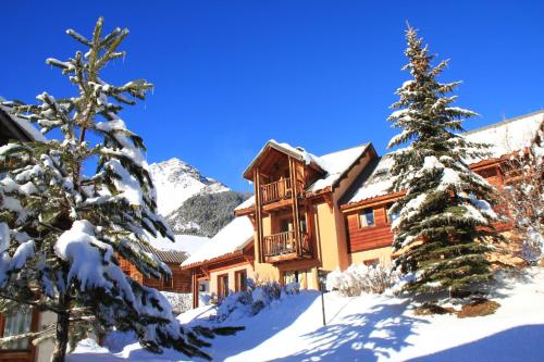 Le Barlèt23 pers Hameau des Chazals Nevache Hautes Alpes