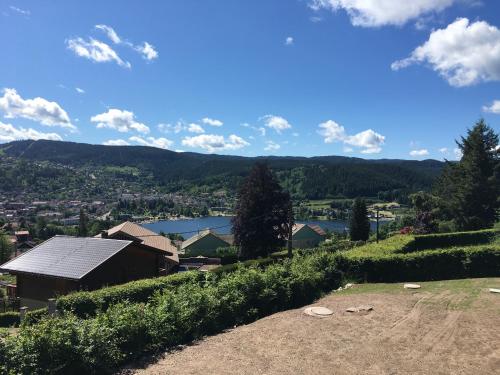 le bleu du lac Sauna et Spa
