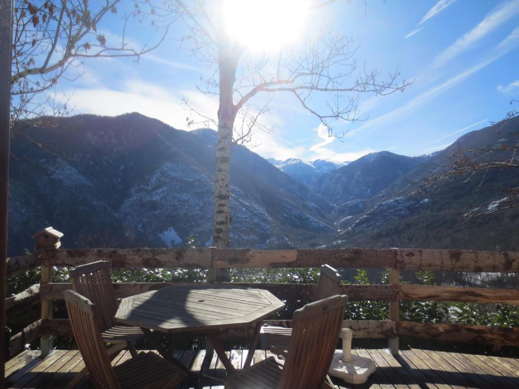 Chalet Le Chalet de Larcat chemin de Lagardeille 09310 Larcat