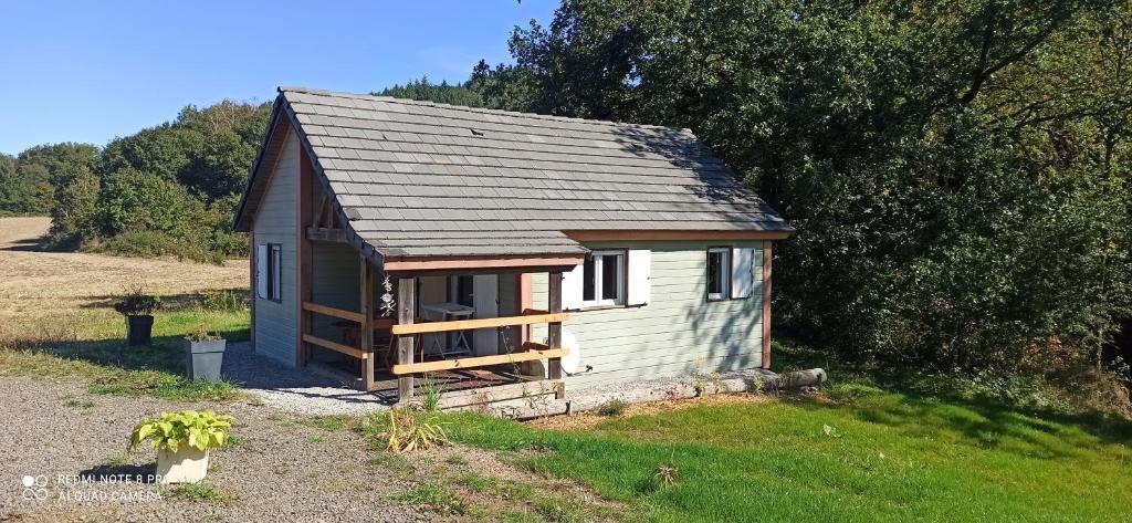 Chalet Le Chalet de Lilie 9 route du Grand Condé 15240 Bassignac