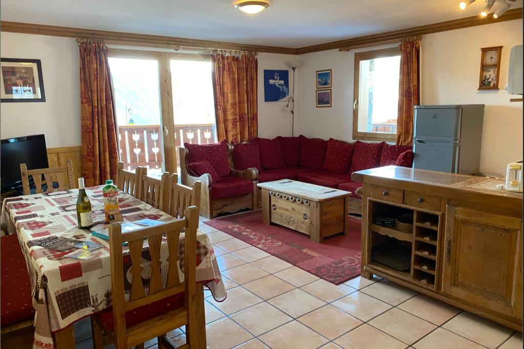 Le chalet des Pins , Avec sauna 88390 Sanchey