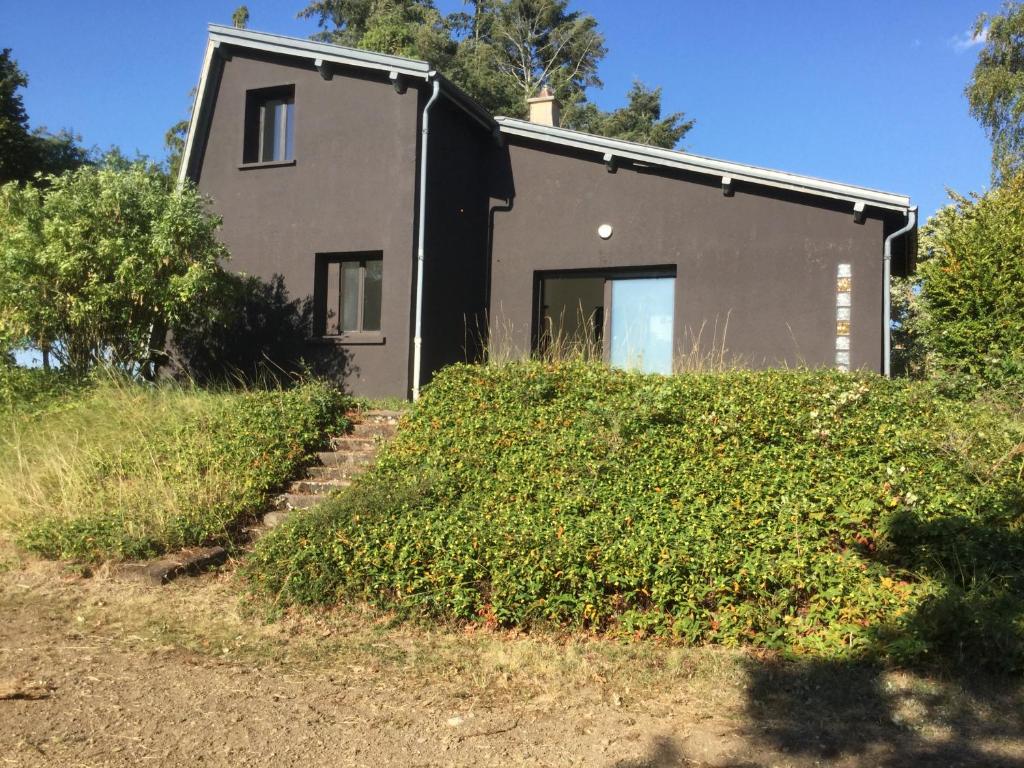 Le chalet du Gour de Tazenat La Potence, 63410 Charbonnières-les-Vieilles