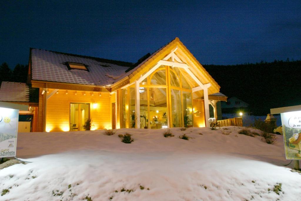 Chalet Le Chalet du Pont des Fées - Sauna & SPA 106 Boulevard de Colmar 88400 Gérardmer