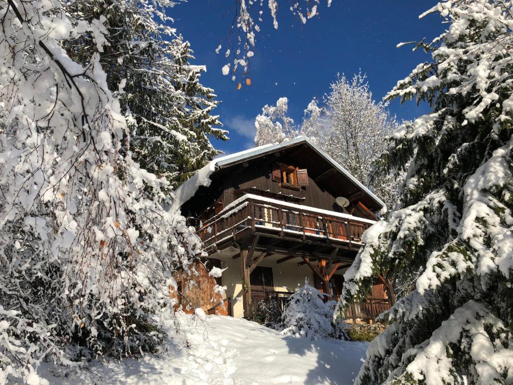 Chalet Chalet Le Doux Si, Large Self-Contained Apartment, 2km from Doucy-Combelouvière and close to Valmorel Le Doux Si, Les Cochettes, Doucy, 73260 La Lechere