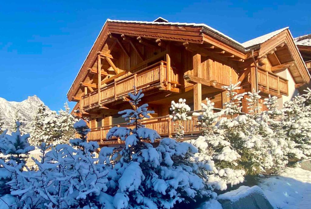 Chalet Le Flocon Charme & SPA Serre Chevalier Route de Saint-Joseph 05220 Le Monêtier-les-Bains