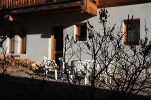 Le Miou hameau des Chazals Nevache Hautes Alpes
