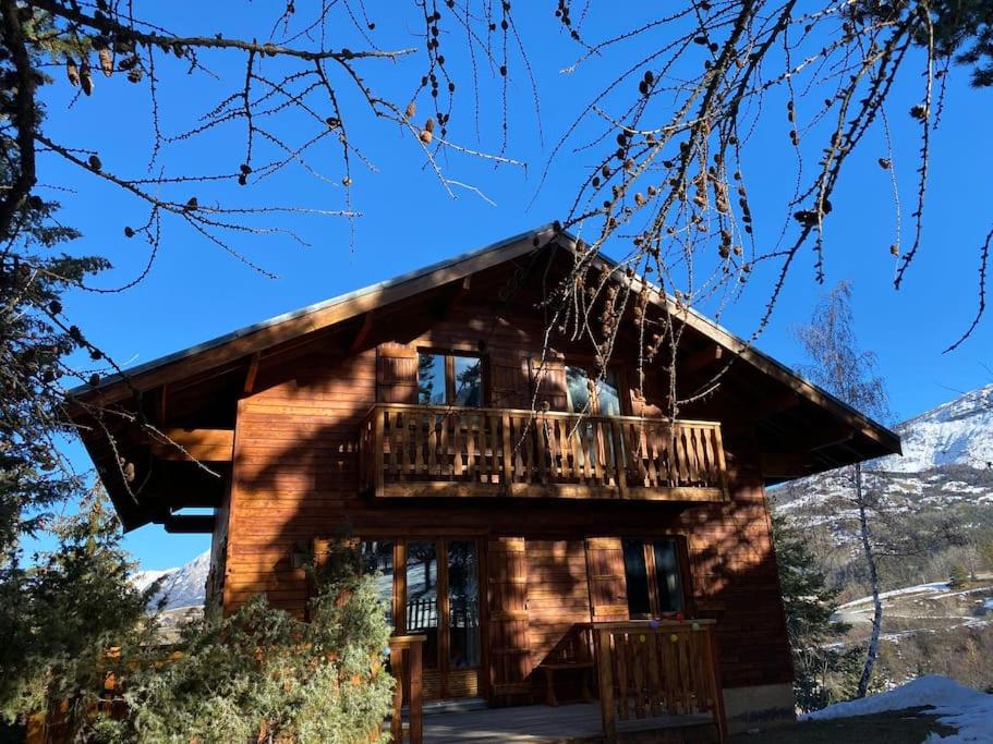 Chalet Le refuge, chalet au pied des pistes au Sauze 205 Chemin des 4 Châlets 04400 Enchastrayes