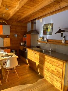 Chalet Le Serre Barbin : Maison / Chalet avec jardin Rue du Cor 05220 Le Monêtier-les-Bains Provence-Alpes-Côte d\'Azur