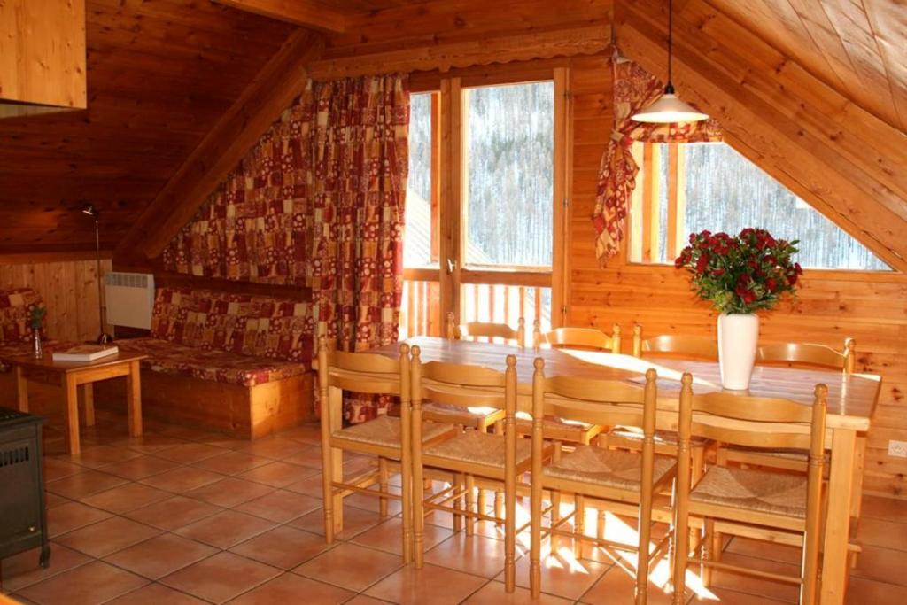 Chalet Le Sorè Hameau des Chazals Nevache Hautes Alpes les chazals chalet le sore 05100 Névache