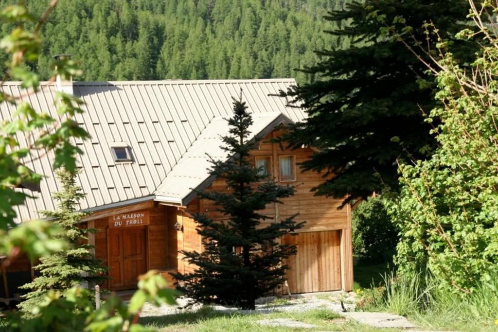 Chalet Le Troll Hameau des Chazals Nevache Hautes Alpes les chazals chalet le troll 05100 Névache