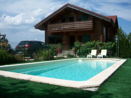 B&B / Chambre d'hôtes Chalet Les Aigles Station d'Orange Hameau de Montisel 24 Route de sur les Gorges Saint-Sixt