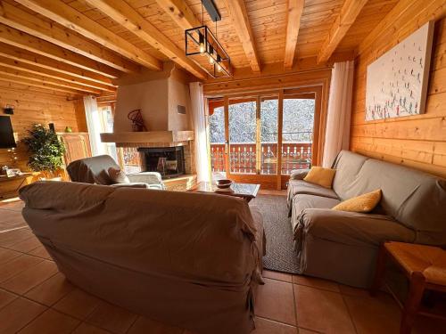 Chalet Chalet Les Carroz d'Arâches, 5 pièces, 8 personnes - FR-1-572-279 216 Route de Battieu Arâches-la-Frasse