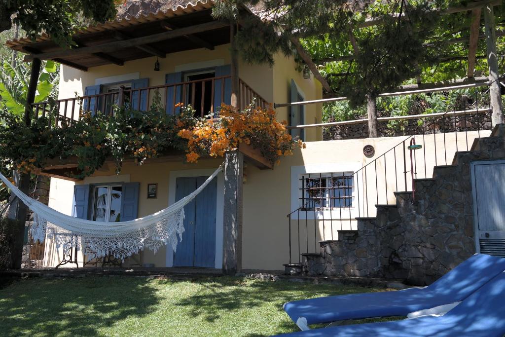 Little cottage by the sea Caminho da Fajã do Mar 16, 9370-086 Arco da Calheta