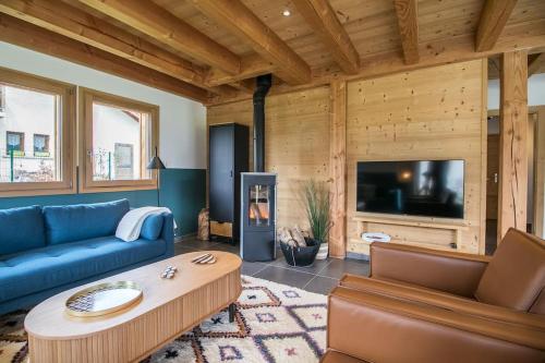 Luxurious 8 person chalet near Morillon