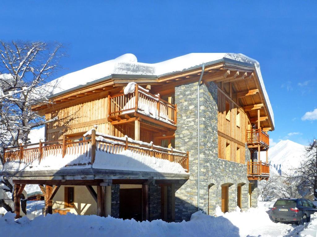 Chalet Luxury chalet near the ski slopes with fireplace sauna bubble bath and Internet access  73700 Arc 1600