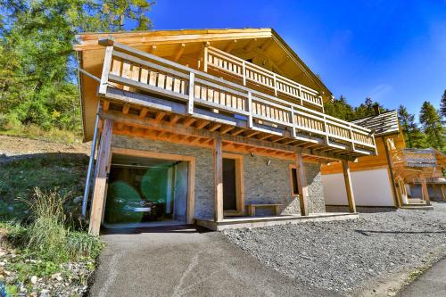 Magnifique Chalet (14pers) +Jacuzzi proche station