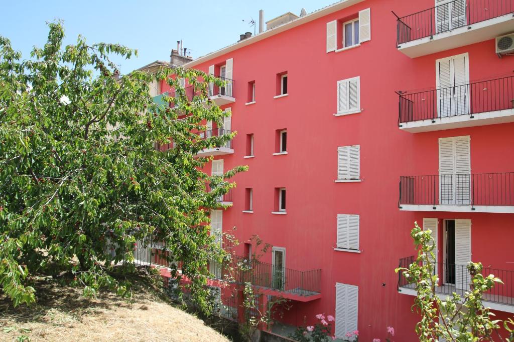 Maison CAILLE 05200 Embrun