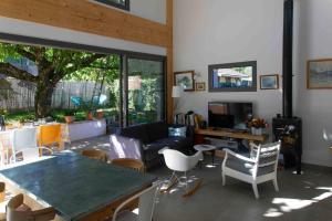 Chalet Maison charmante entre forêts montagnes et lac 100 Chemin des Sablons 74290 Écharvine Rhône-Alpes