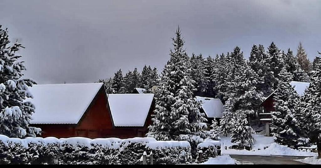 Maison de bois finlandaise au pied des pistes 5 Rue du Belvédère, 66210 Bolquère-Pyrénées 2000
