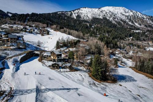 Maison Jaune - Alpes Travel - Les Houches - Sleeps 10
