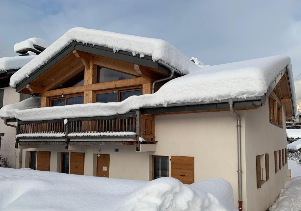 Chalets CHALET Mitoyen LE RUSTICANA 11 Chemin du Rusticana, 74400 Chamonix-Mont-Blanc