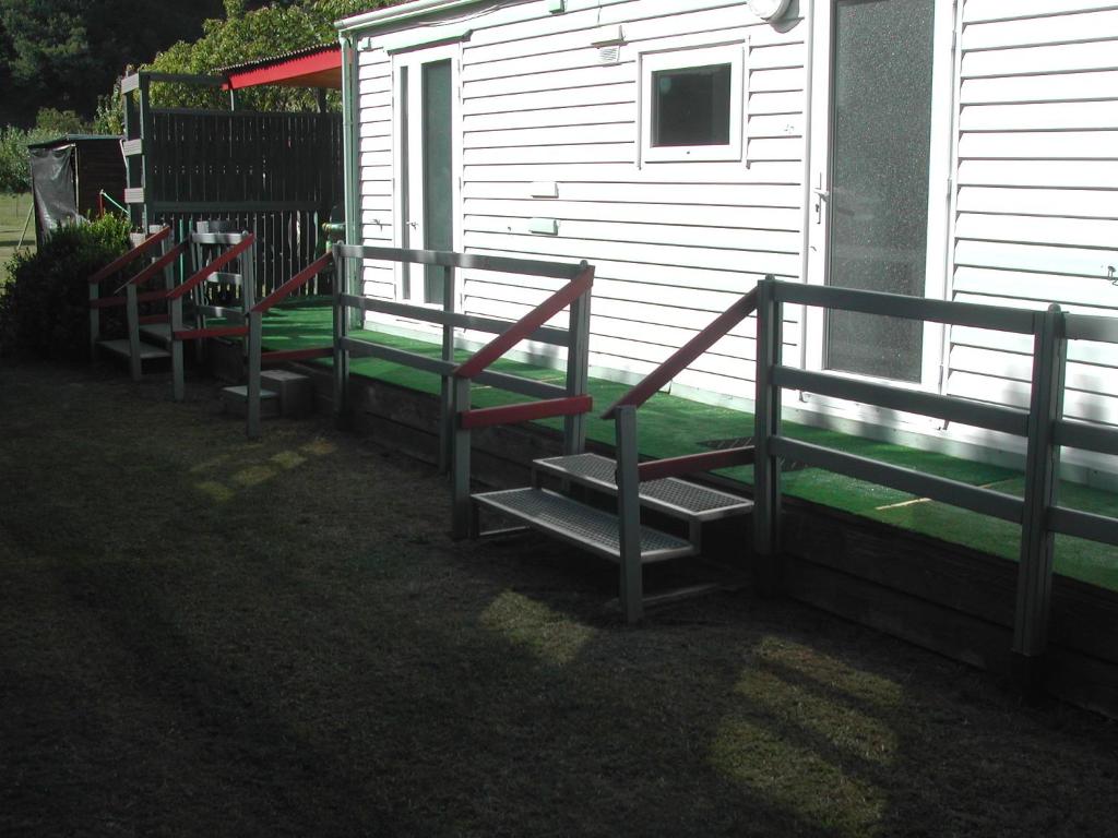 mobil home dordogne les granges font pieu lieu dit les granges font pieu, 24220 Mouzens
