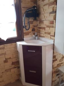 Montevrain Cottage