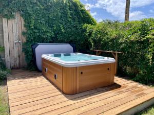 myinsolite - Tiny-house, jacuzzi, brasero, piscine