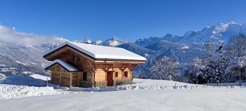 Chalet neuf vue panoramique sur le MONT-BLANC Combloux france