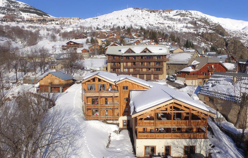 Chalet Odalys Chalet De Sarenne Station de l'Alpe d'Huez 38750 Huez