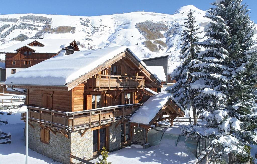 Chalet Odalys Chalet Le Renard Lodge 778 Place de l'Alpe de Venosc 38860 Les Deux Alpes