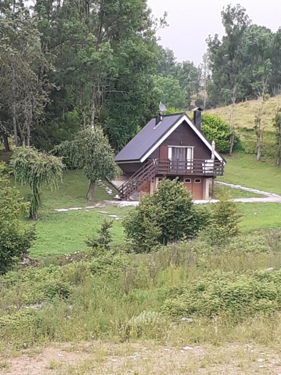 PETIT CHALET a proximite du Col de Romeyere Route du Col de Romeyere 2984, 38680 Rencurel