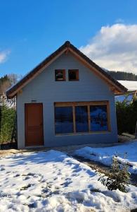 petit chalet au pied des deux sœurs