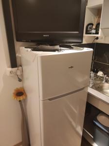 Petit studio au calme rénove a nouveau