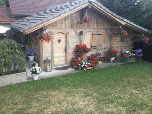 Chalet Chalet pour amoureux 619 Rue du Champ Menou Allinges