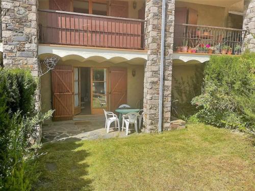 Preciosa casa con jardín y piscina